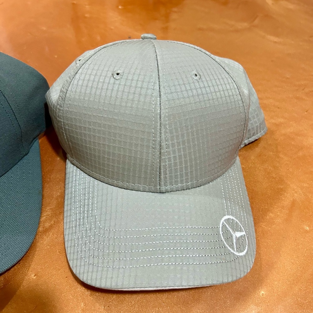 💜BOGO Sale💜Mercedes-Benz baseball hats - Picture 3 of 5